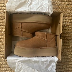 Ugg Classic Mini Platform Boots NIB